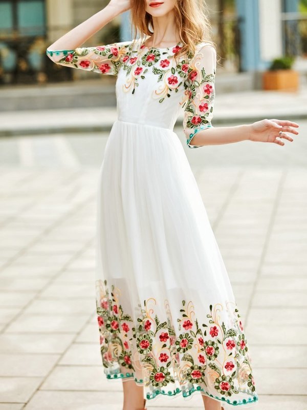 Платье с цветочной вышивкой на сетке