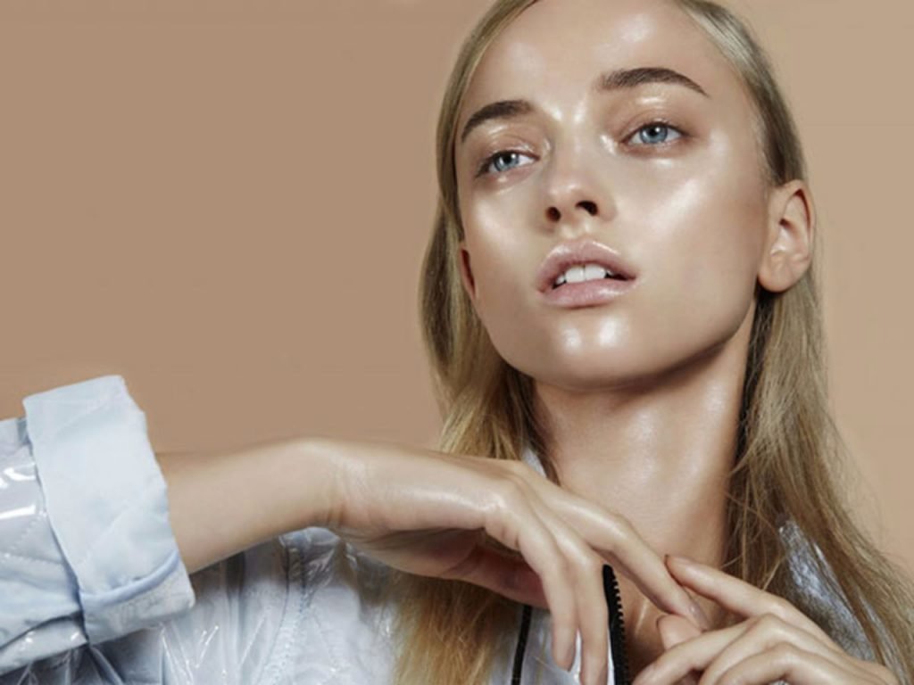 Макияж нюд. Стробинг в макияже что это. Хайлайтер для лица. Макияж сияние кожи. Что такое стробинг.