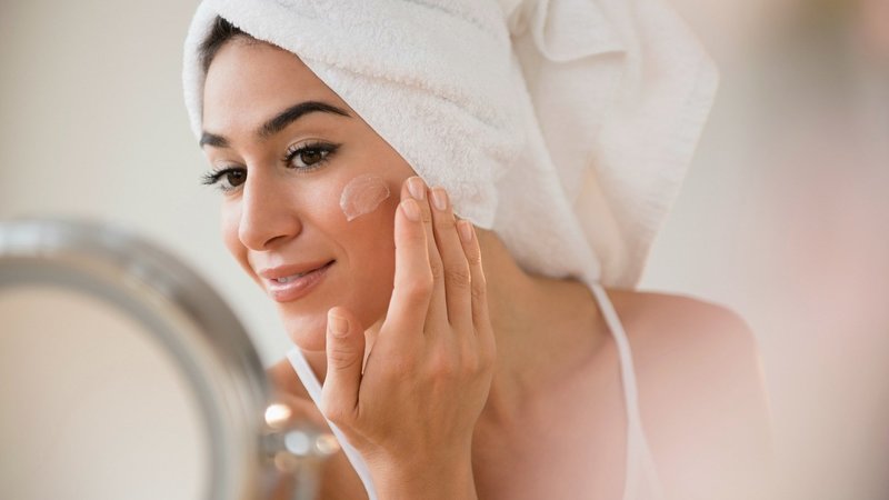 Как правильно ухаживать за кожей лица после лифтинга?