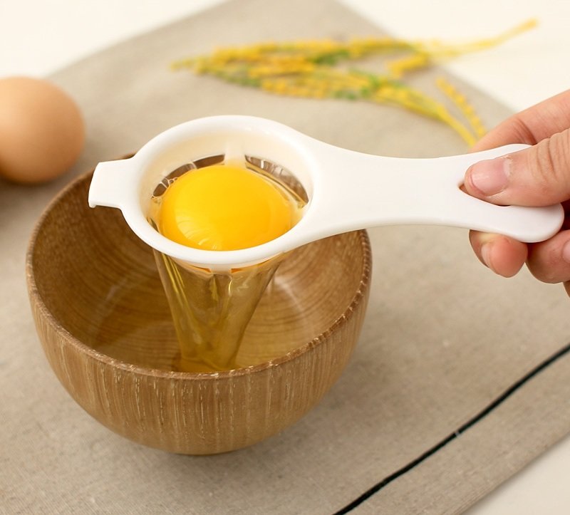 Желток яйца для приготовления маски для волос