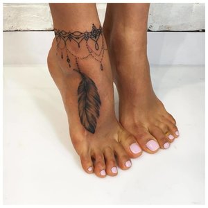 Татуировка браслет на ноге