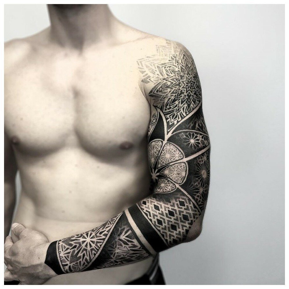Черно-белые татуировки рукава для мужчин.