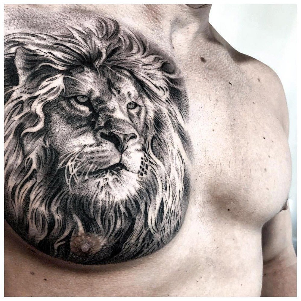 Где сделать татуировку льва.