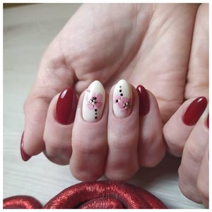 Элегантные ногти с цветами