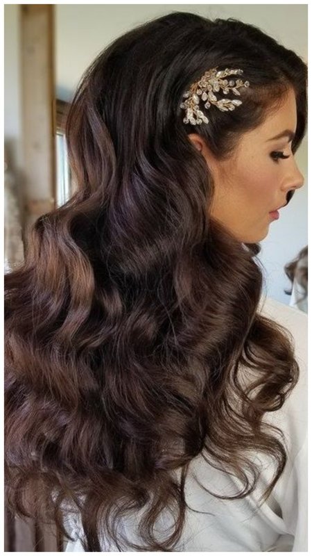 Невеста с длинными волосами прическа фото