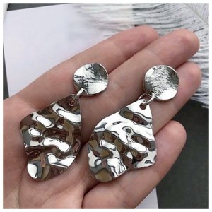 Серьги мятый металл из серебра