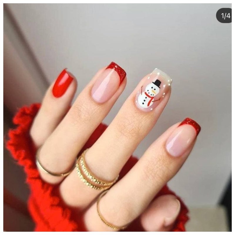 Снеговик на ногтях